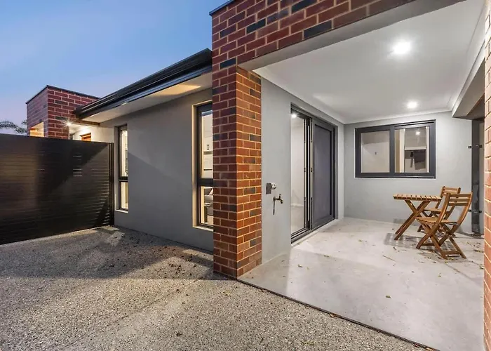 Professional Single 2 Walk To Curtin Uni Naperville